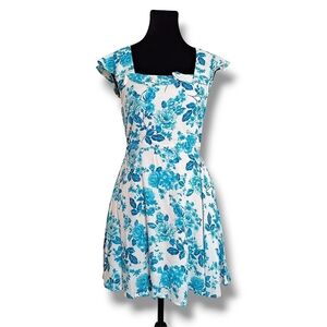 Band of the Free Ithaca Blue & White Floral Print Mini dress Size XS